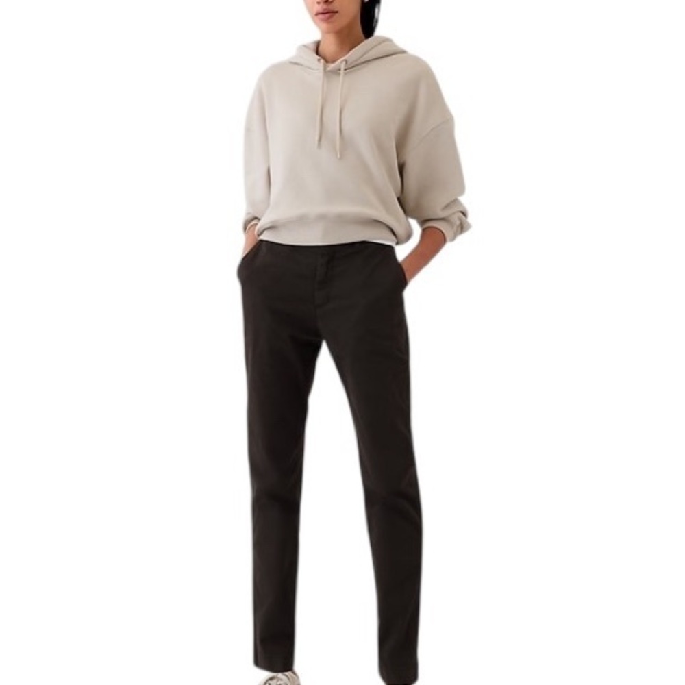 GAP Mid-Rise Downtown Khakis Terra Brown 6R Tailored